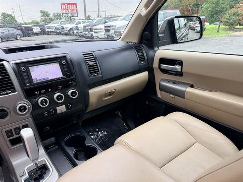 Used 2014 Toyota Sequoia Limited AWD/4WD image 28