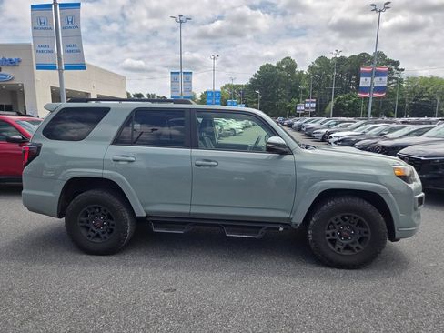 Used 2022 Toyota 4Runner TRD Sport w/ Technology Package AWD/4WD image 4
