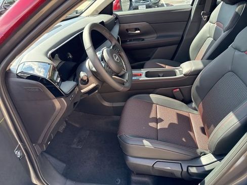 New 2026 Nissan Kicks SR w/ SR Premium Package image 11