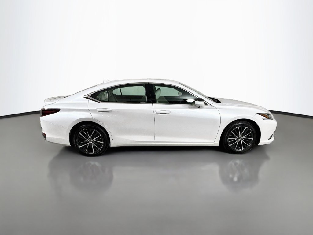 Certified 2025 Lexus ES 300h w/ Premium Package FWD image 4