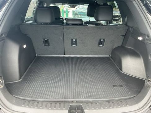 Used 2025 Chevrolet Equinox RS w/ Safety and Technology Package AWD/4WD image 9