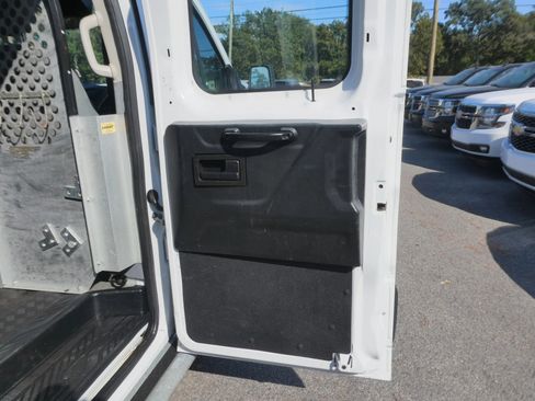 Used 2016 Ford Transit 250 130 Low Roof w/ Exterior Upgrade Package RWD image 22