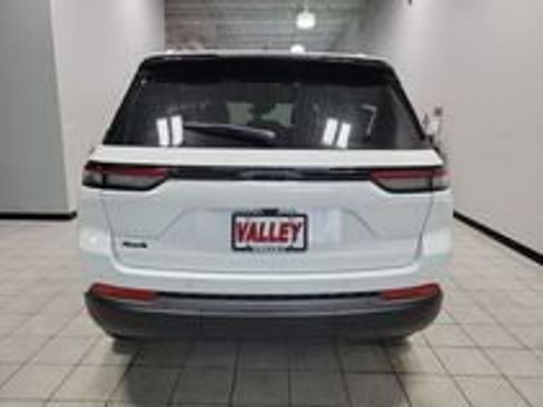 New 2026 Jeep Grand Cherokee Limited AWD/4WD image 5