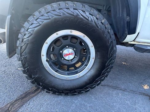 Used 2016 Toyota Tacoma SR5 image 34