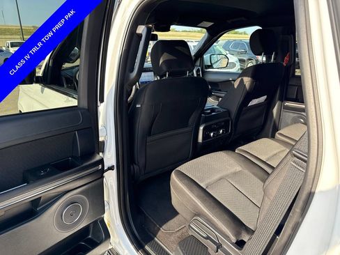 Used 2020 Ford Expedition XLT RWD image 7
