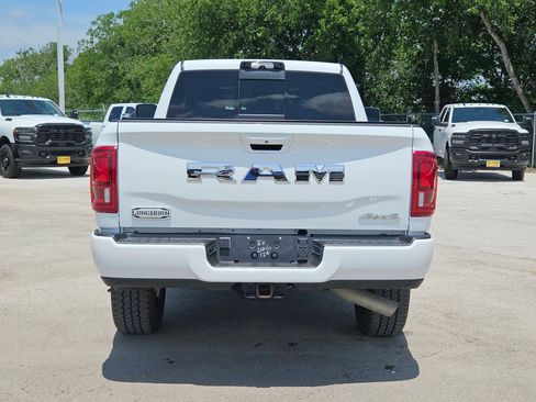 Used 2025 RAM 2500 Limited AWD/4WD image 4