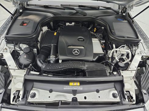 Used 2019 Mercedes-Benz GLC 300 image 16