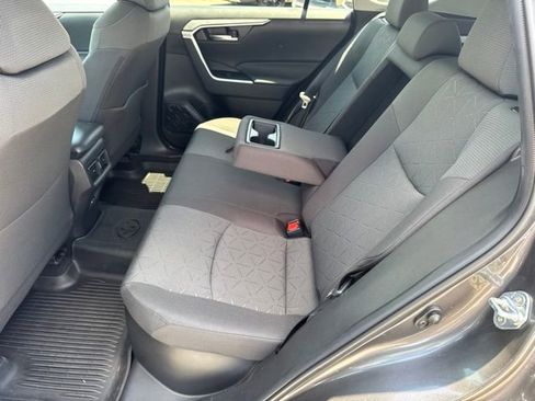 Used 2022 Toyota RAV4 XLE w/ Convenience Package AWD/4WD image 6