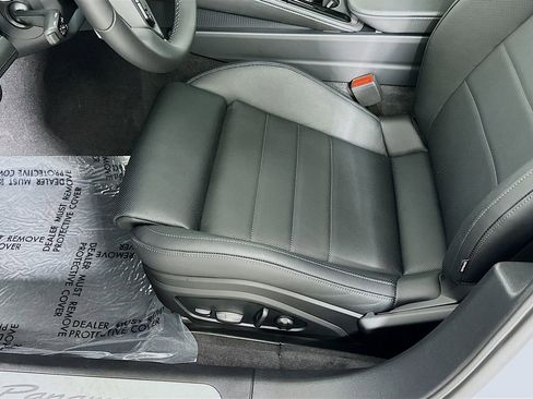 New 2025 Porsche Panamera image 22