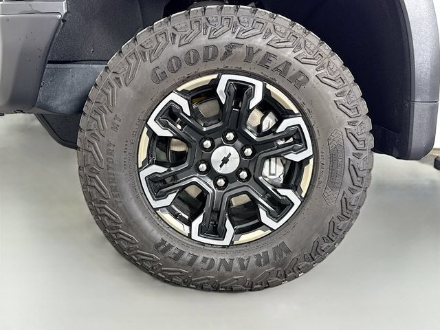Used 2024 Chevrolet Silverado 1500 ZR2 w/ ZR2 Bison Edition AWD/4WD image 32
