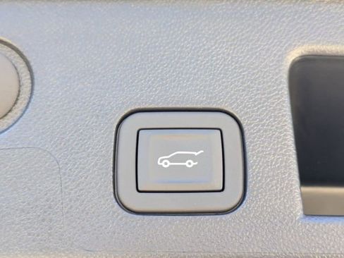 New 2026 Chevrolet Equinox ACTIV w/ Safety and Technology Package image 33