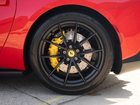 Certified 2020 Ferrari 812 Superfast image 18