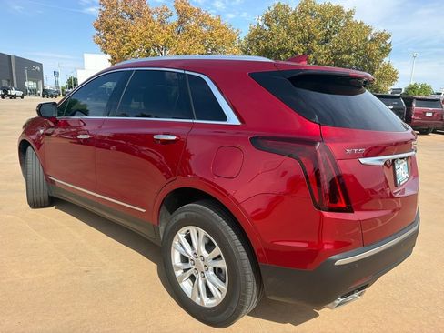 Used 2025 Cadillac XT5 Luxury w/ LPO, Floor Liner Package FWD image 4
