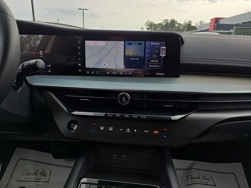 Used 2025 Nissan Murano SL image 24