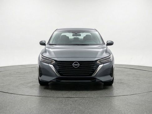 Used 2025 Nissan Sentra S FWD image 2