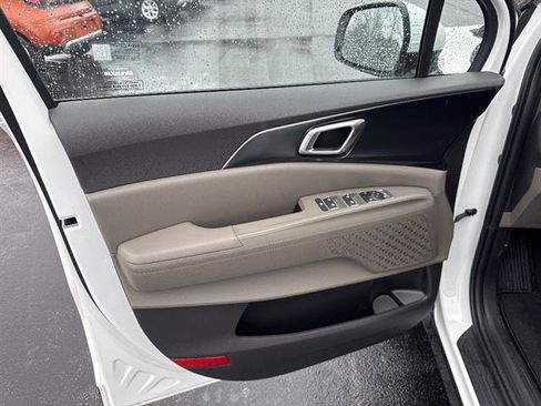 New 2026 Kia Carnival FWD image 8