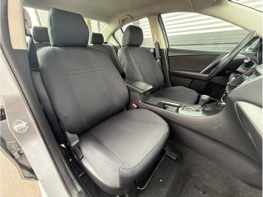 Used 2013 MAZDA MAZDA3 i Sport FWD image 20