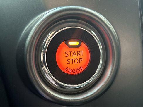 Used 2019 Nissan Titan Platinum Reserve image 34