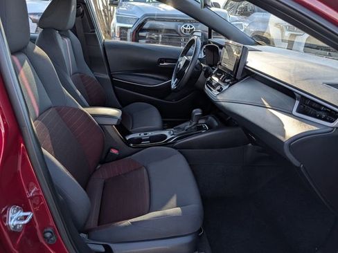 Used 2025 Toyota Corolla SE image 32