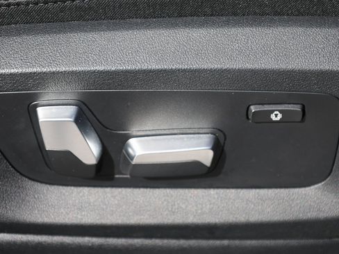 Used 2023 BMW X5 sDrive40i w/ Parking Assistance Package image 26