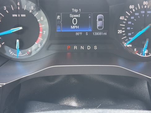 Used 2016 Ford Edge SEL FWD image 17