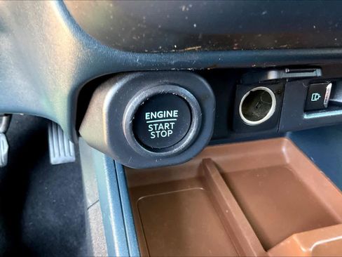 Certified 2022 Ford Maverick Lariat w/ Equipment Group 500A Standard image 30