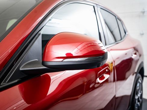 Certified 2025 BMW X2 xDrive28i image 14