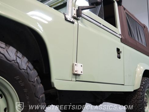Used 1997 Land Rover Defender 90 image 19