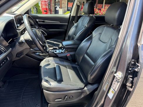 Used 2020 Kia Telluride S AWD/4WD image 12