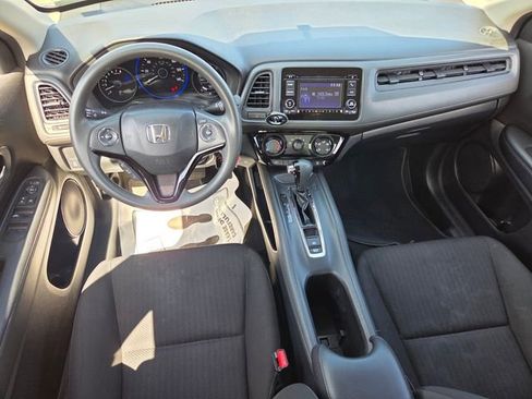 Used 2017 Honda HR-V LX image 8