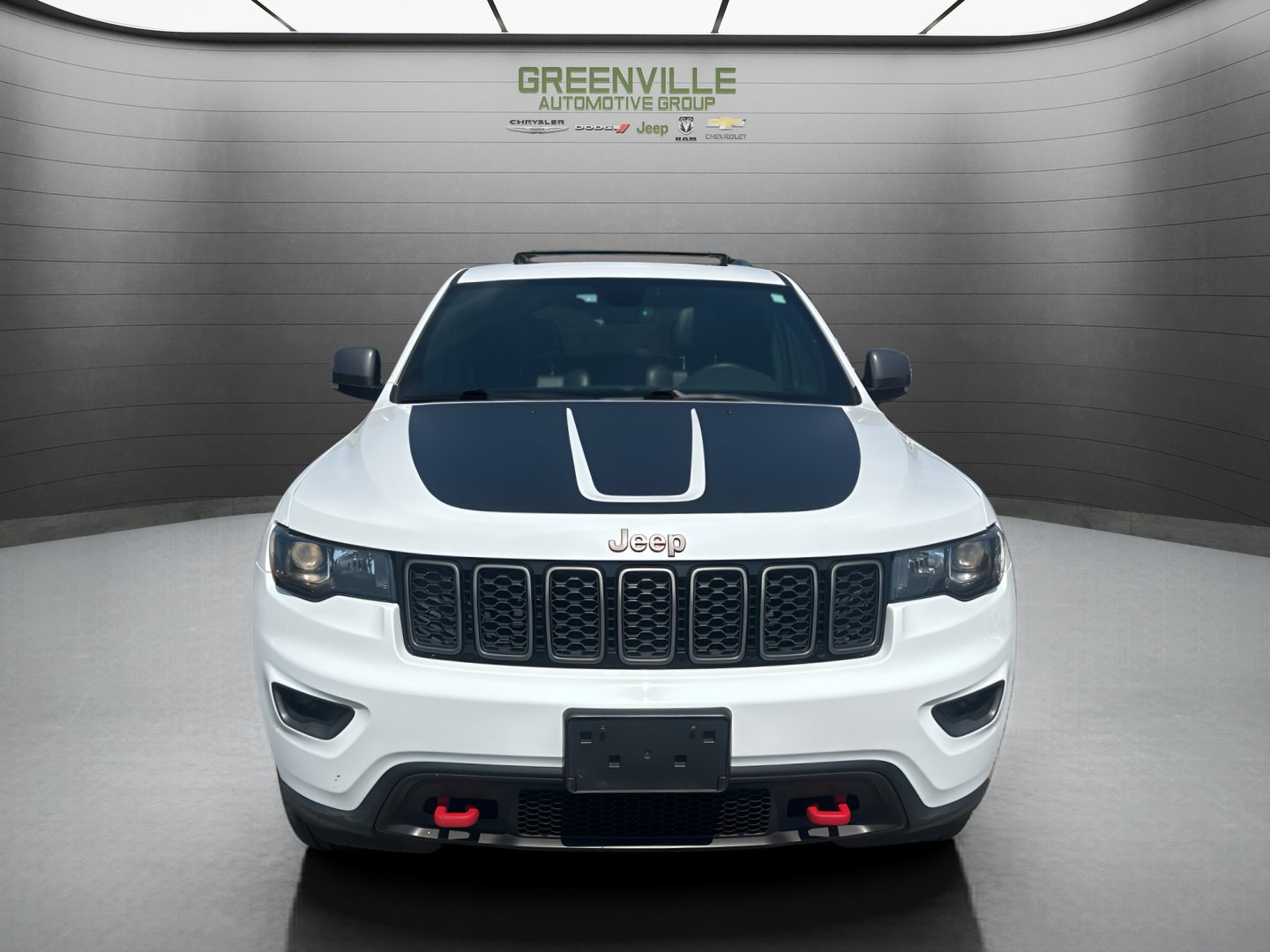 Used 2021 Jeep Grand Cherokee Trailhawk AWD/4WD image 2