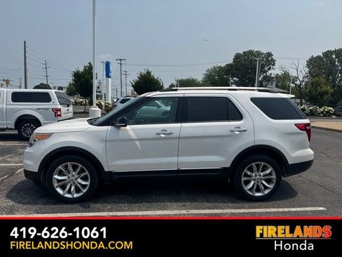 Used 2015 Ford Explorer XLT w/ Equipment Group 202B AWD/4WD image 1