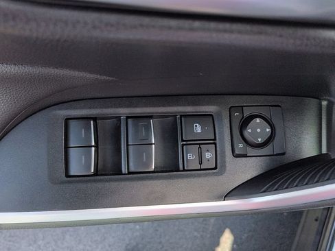 Certified 2025 Toyota RAV4 XLE w/ Convenience Package FWD image 17