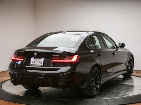 Used 2026 BMW 330i Sedan w/ M Sport Package RWD image 7