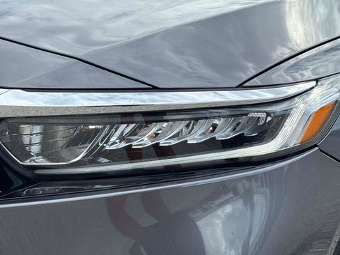 Certified 2019 Honda Accord EX image 10