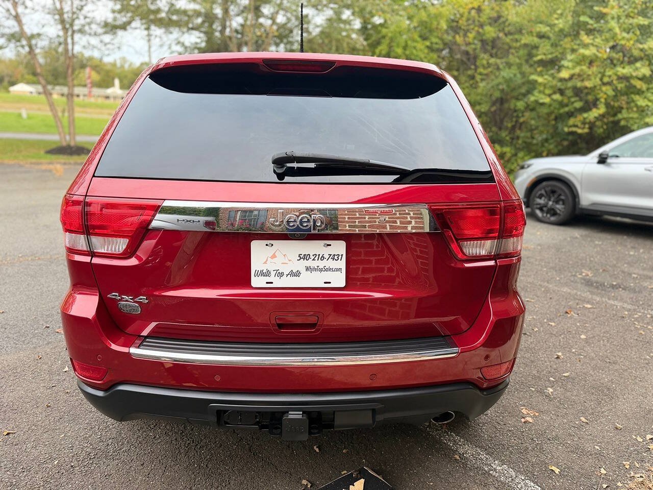 Used 2011 Jeep Grand Cherokee Overland AWD/4WD image 5