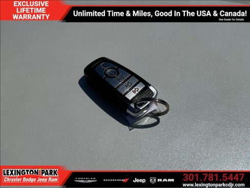Used 2023 Toyota Camry XSE w/ Navigation Package FWD image 35
