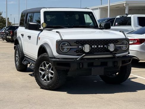 Used 2024 Ford Bronco Badlands AWD/4WD image 2