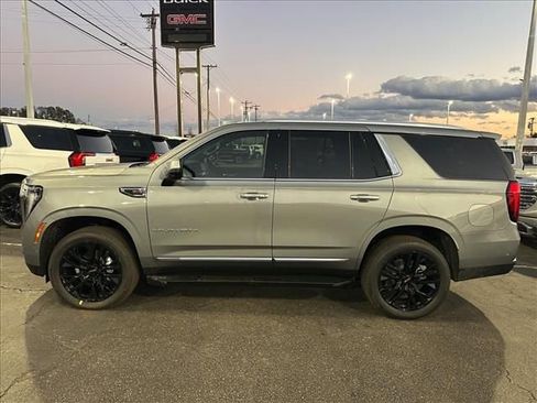 New 2026 GMC Yukon Elevation image 7