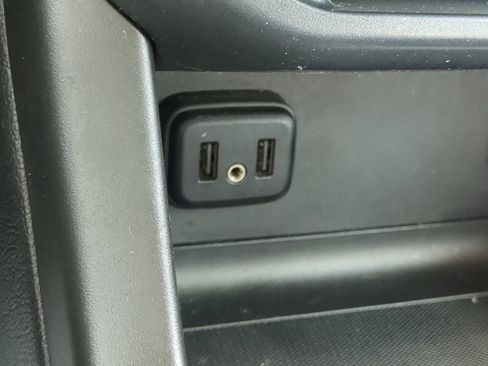 Used 2022 Chevrolet Colorado LT image 21