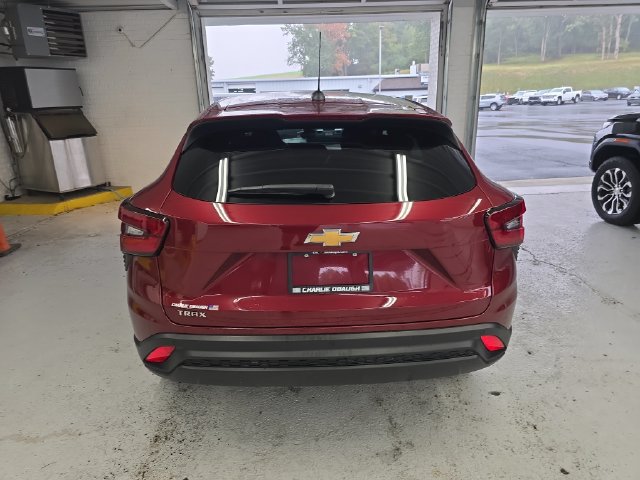 Certified 2024 Chevrolet Trax LS w/ LS Convenience Package FWD image 4