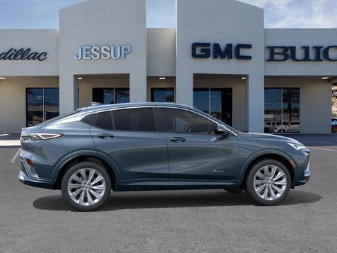 New 2025 Buick Envista Avenir image 5