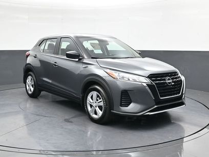 Certified 2025 Nissan Kicks Play S