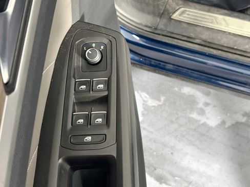 Used 2022 Volkswagen Atlas SEL image 18