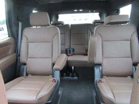 Used 2022 Chevrolet Tahoe High Country w/ Max Trailering Package image 11