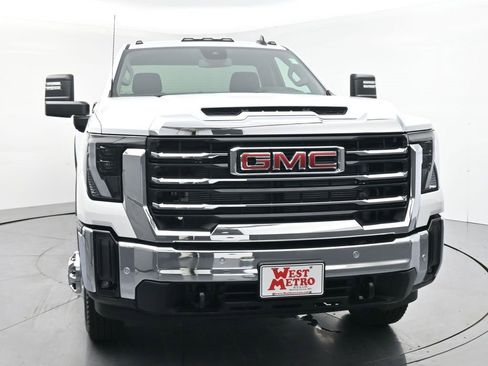 New 2026 GMC Sierra 3500 SLE image 21