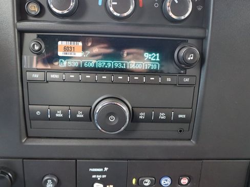 New 2025 Chevrolet Express 2500 w/ Driver Convenience Package image 9