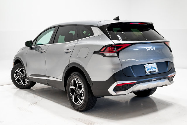 Used 2023 Kia Sportage LX AWD/4WD image 27