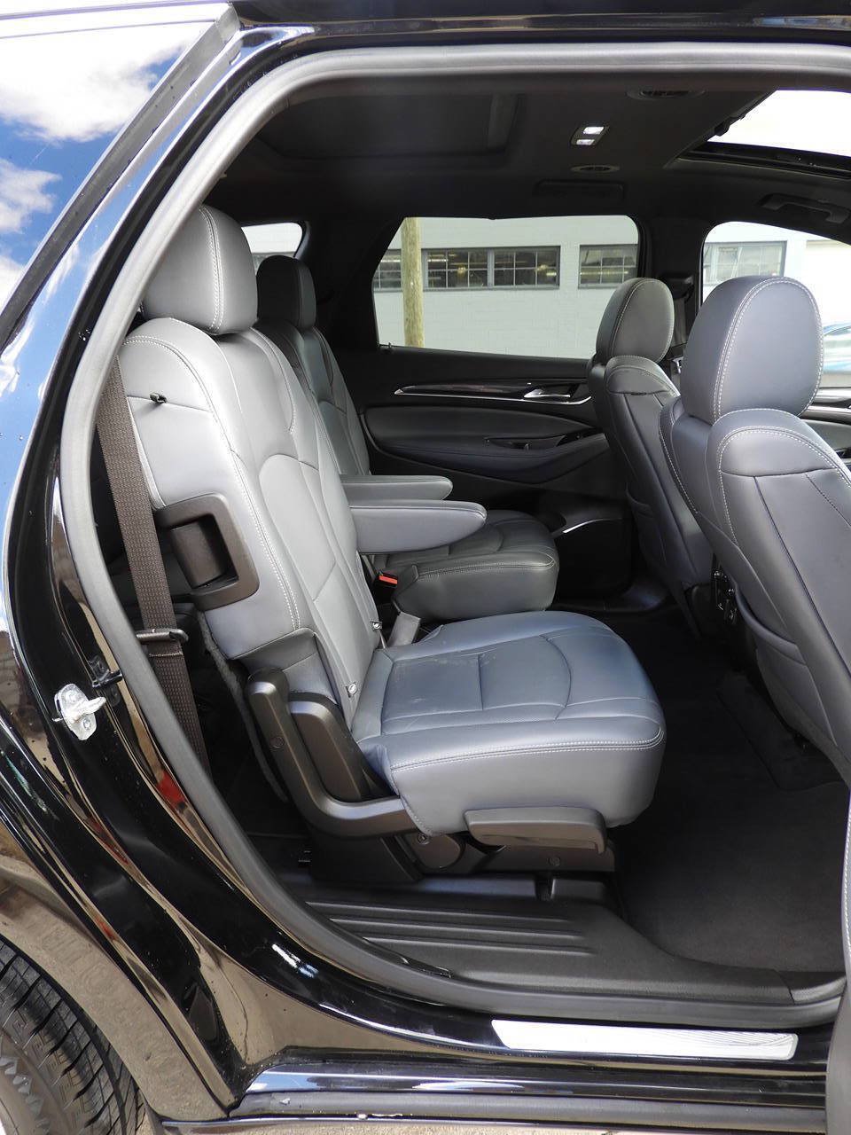 Used 2022 Buick Enclave Essence w/ Experience Buick Package FWD image 34