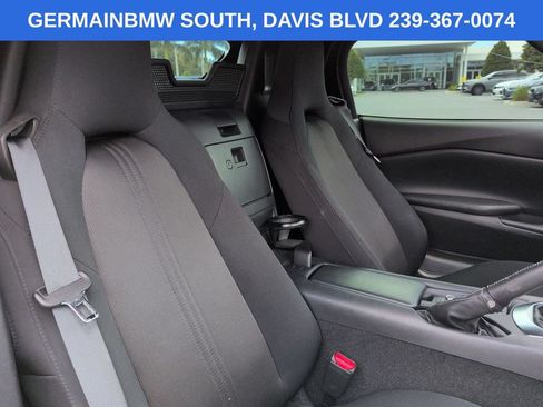 Used 2021 MAZDA MX-5 Miata Sport RWD image 16